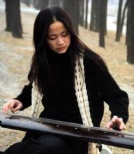 武汉市古琴演奏家（巫娜）的演奏特点与风格
